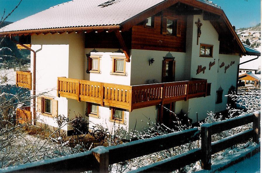 Garni Goccia D'Oro Hotel Cavalese Exterior foto